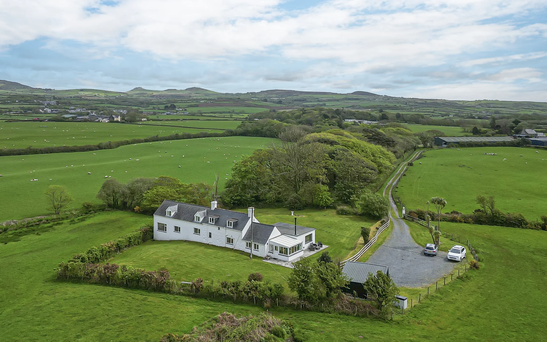 Tyn y Big Estate and the surrounding Llŷn Peninsula countryside